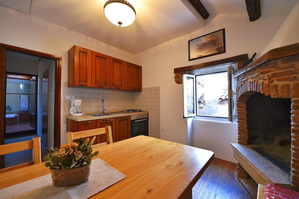 Antique Apartment Arsenale ロヴィニ エクステリア 写真